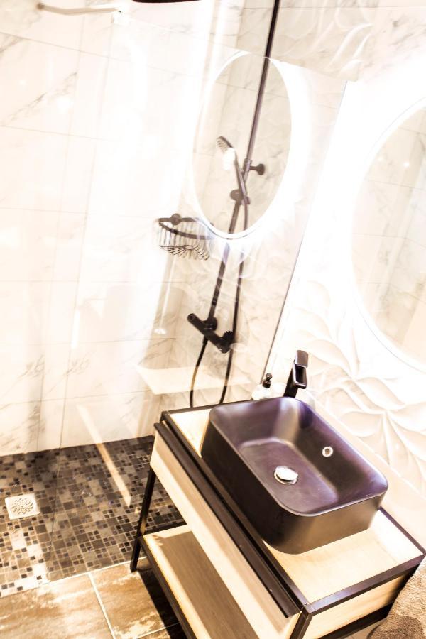 أرونا Lux Lovely 3 Bedroom Duplex With Solarium In Centre Of Playa Las Americas المظهر الخارجي الصورة